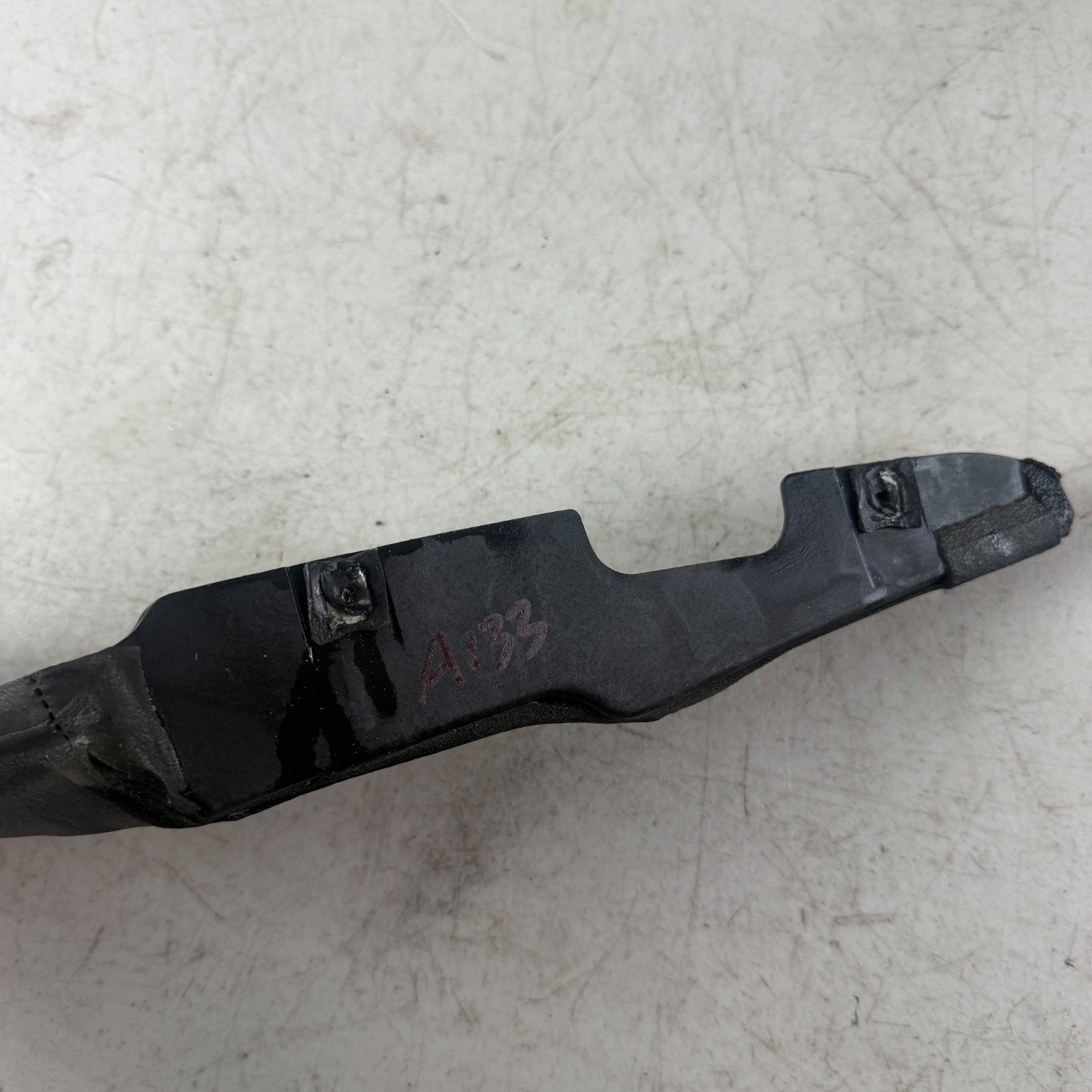 2005-2013 CHEVROLET CORVETTE RIGHT SIDE A PILLAR TRIM COVER BRACKET 15240517 OEM