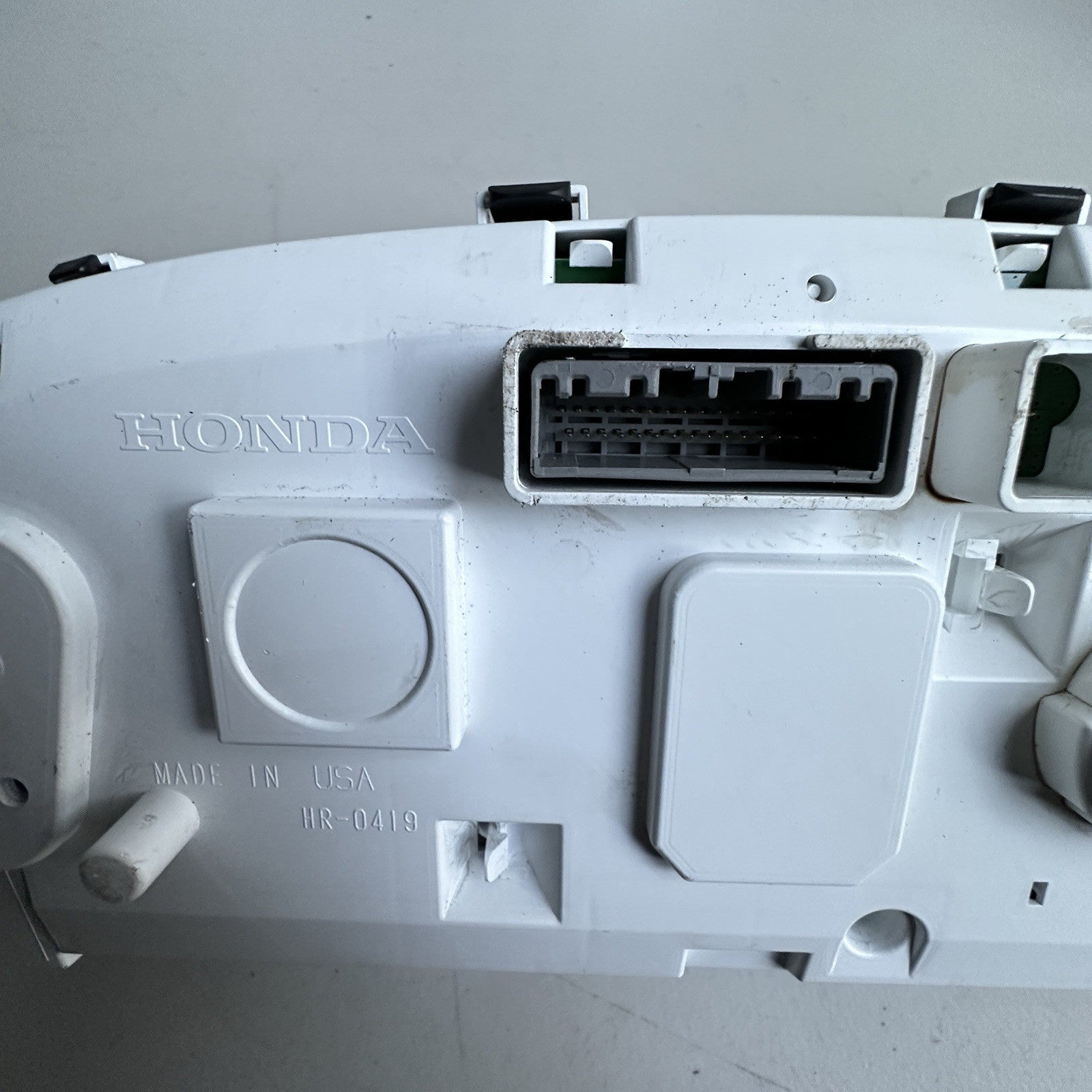 124,310 Miles 2013 - 2017 Honda Accord Center Speedometer Gauge Cluster OEM USED