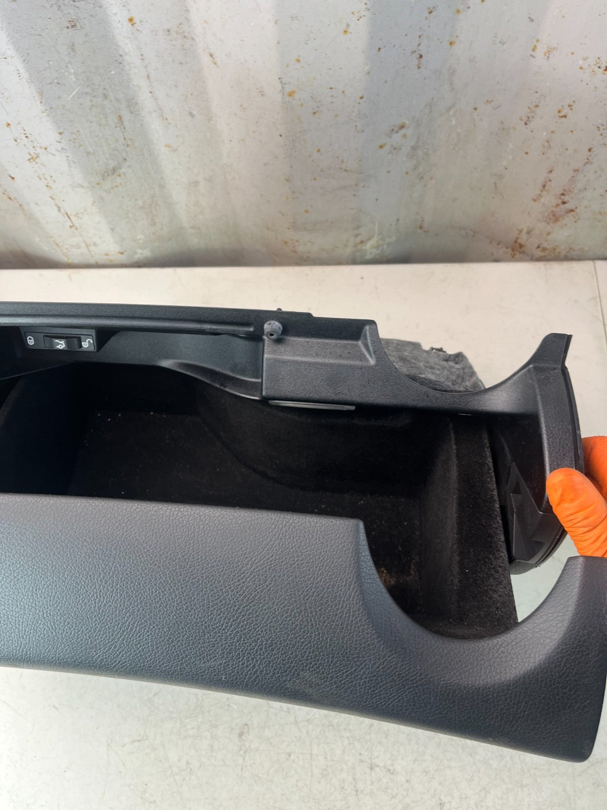 15-21 MERCEDES-BENZ W205 C300 DASH GLOVE BOX STORAGE COMPARTMENT A2056801091 OEM