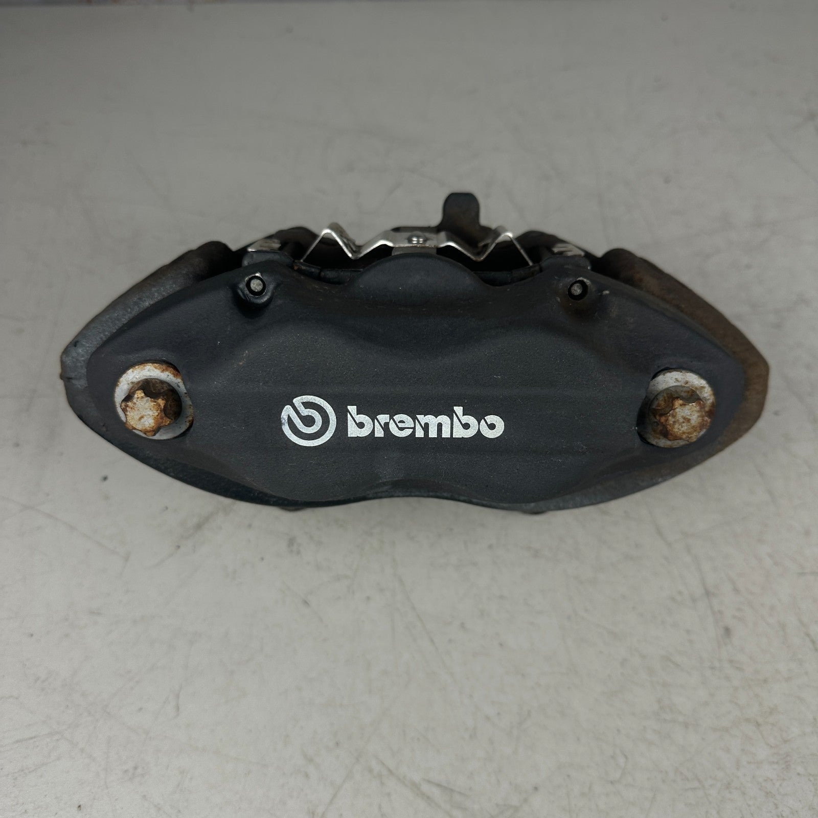 2015-23 DODGE CHALLENGER FRONT LEFT SIDE BREMBO BRAKE CALIPER BLACK 05181955 OEM