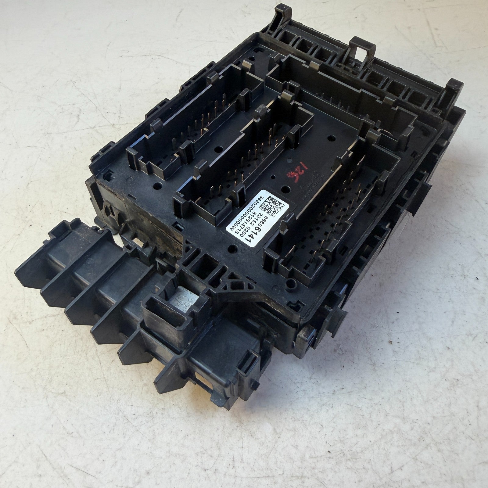 2023 CHEVROLET CAMARO ZL1 6.2L ENGINE BAY JUNCTION FUSE BOX BLOCK 86806141 OEM
