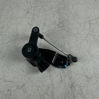 2016-24 CHEVROLET CAMARO REAR RIGHT SIDE SUSPENSION RIDE HEIGHT LEVEL SENSOR OEM