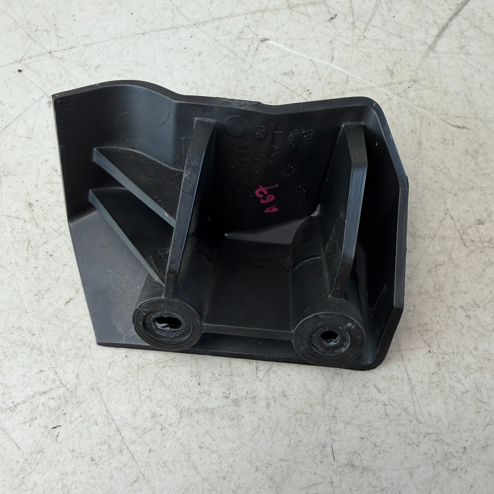 1997-2013 CHEVROLET CORVETTE C5 C6 ACCELERATOR GAS PEDAL STOP BRACKET 12558786
