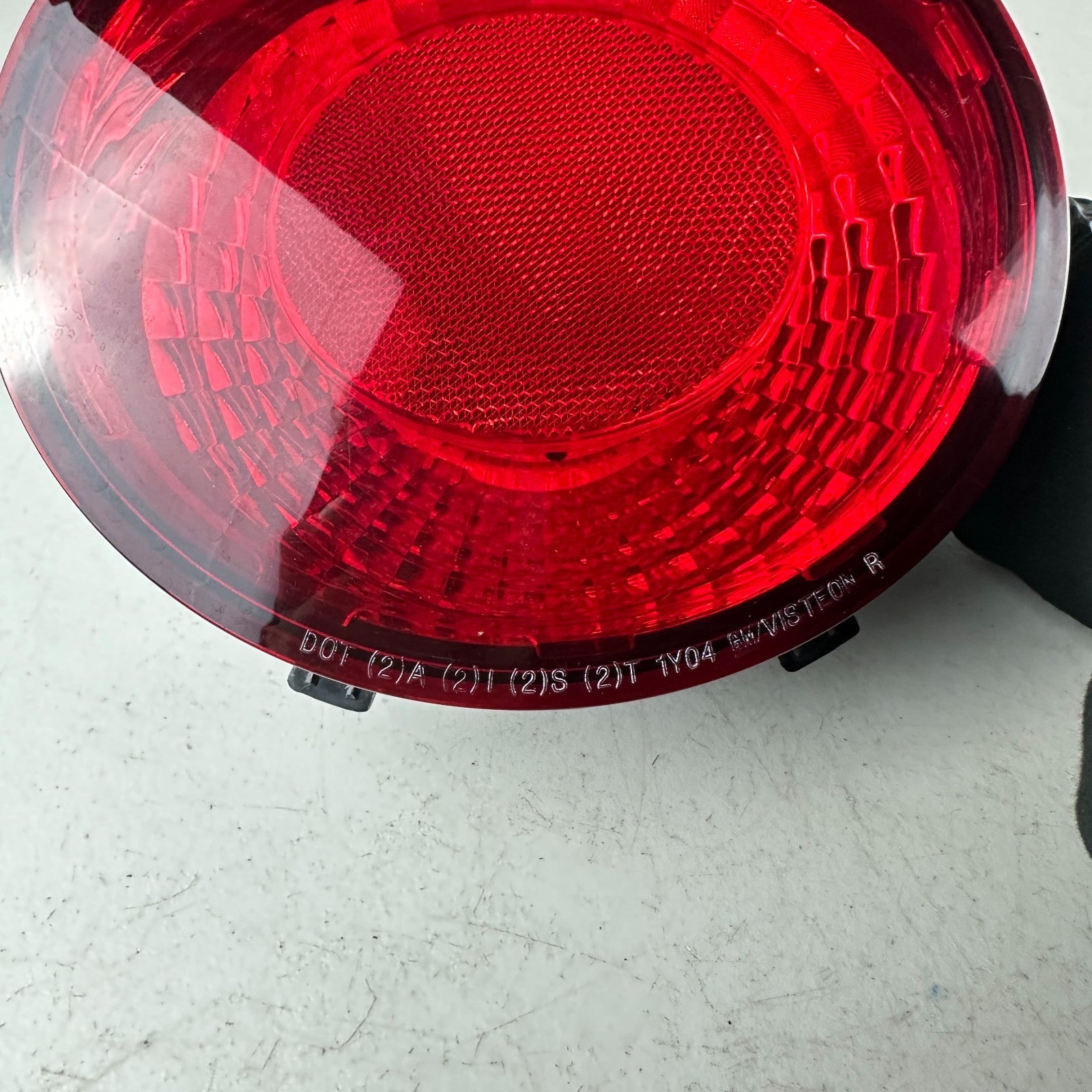 2005-2013 CHEVROLET CORVETTE REAR LEFT DRIVER SIDE TAILLIGHT TAIL LIGHT LAMP OEM