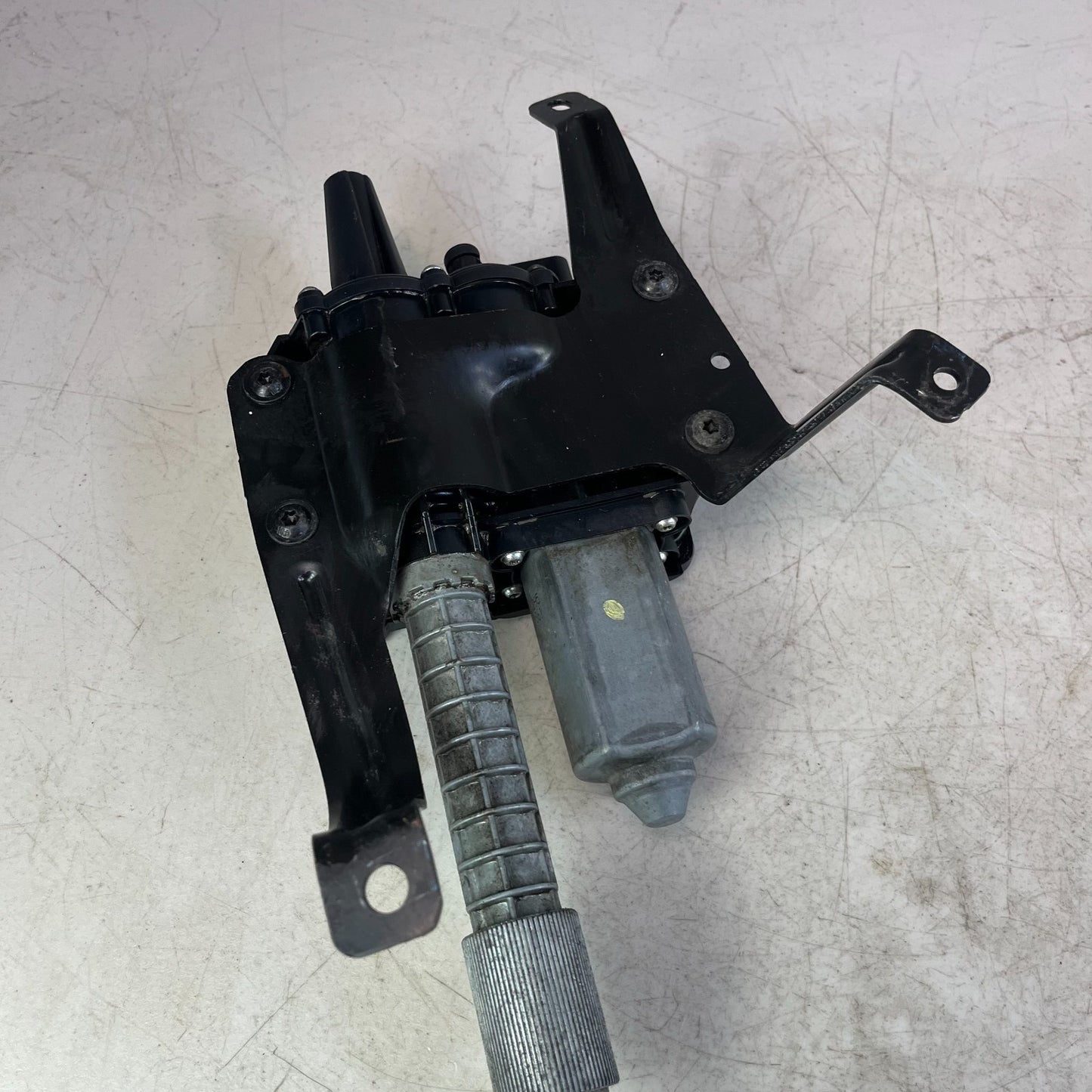2008-2015 CADILLAC CTS-V ELECTRONIC PARKING BRAKE ACTUATOR W/ CABLE 25961962 OEM