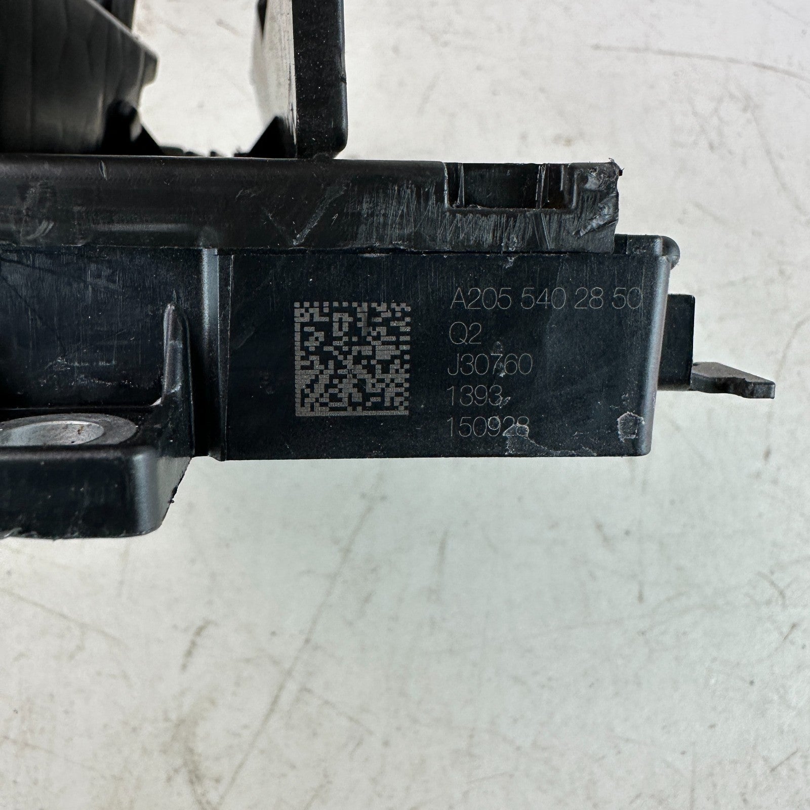 2015-2021 MERCEDES W205 C300 POWER DISTRIBUTION FUSE BOX JUNCTION BLOCK OEM