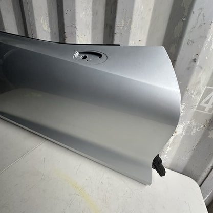 2014 2015 2016 2017 2018 2019 CHEVY CORVETTE C7 RIGHT DOOR SHELL OEM RH Silver