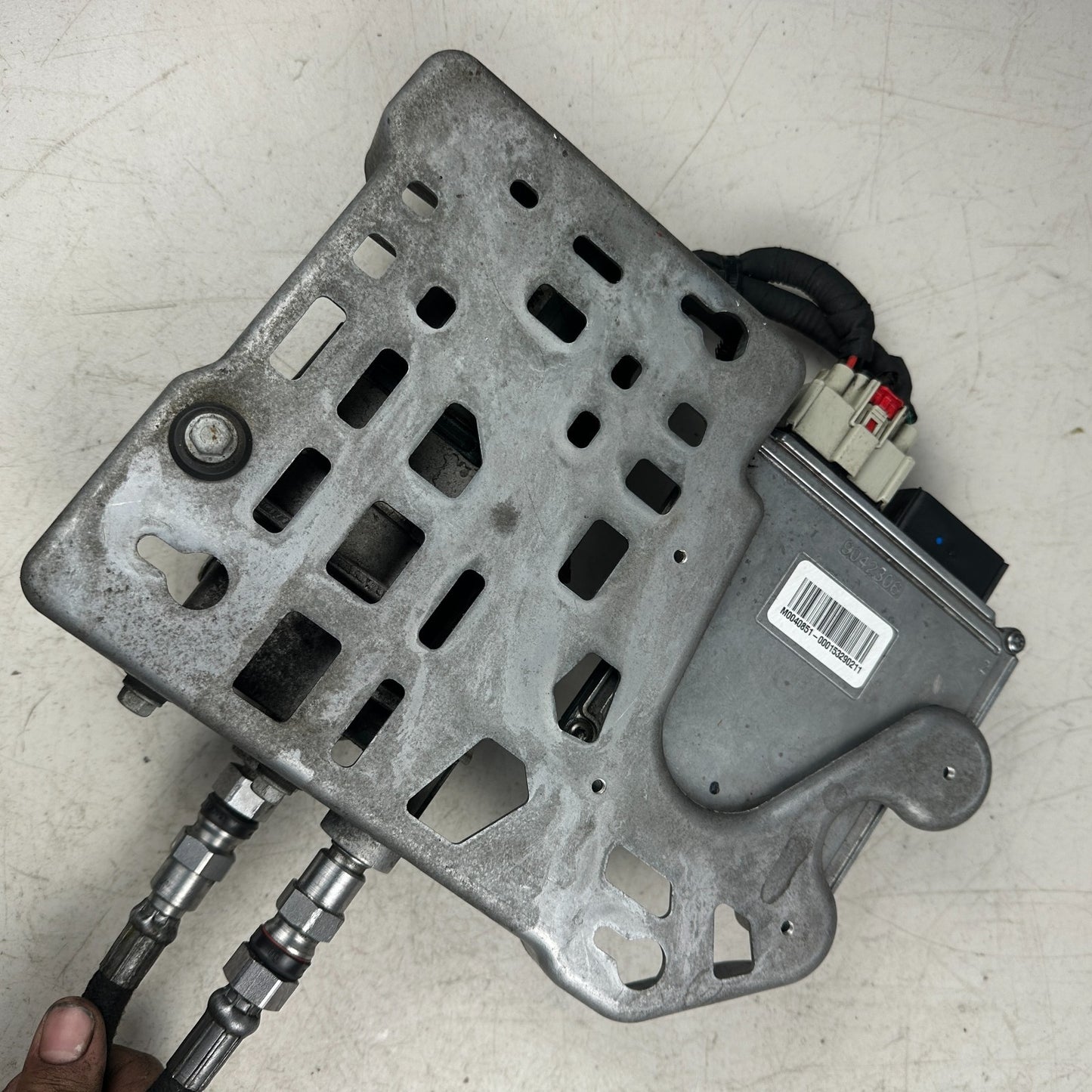 2014-19 CHEVROLET CORVETTE REAR DIFFERENTIAL LOCK CONTROL ACTUATOR 23386872 OEM