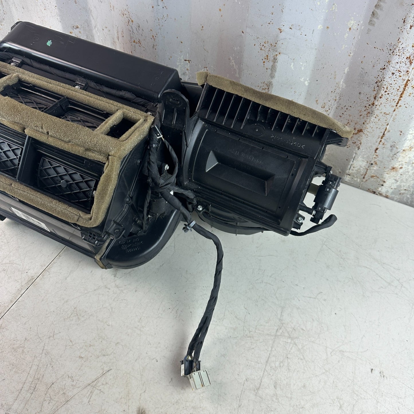 2014-2019 CHEVROLET CORVETTE C7 HVAC HEATER BLOWER BOX ASSEMBLY 23154085 OEM