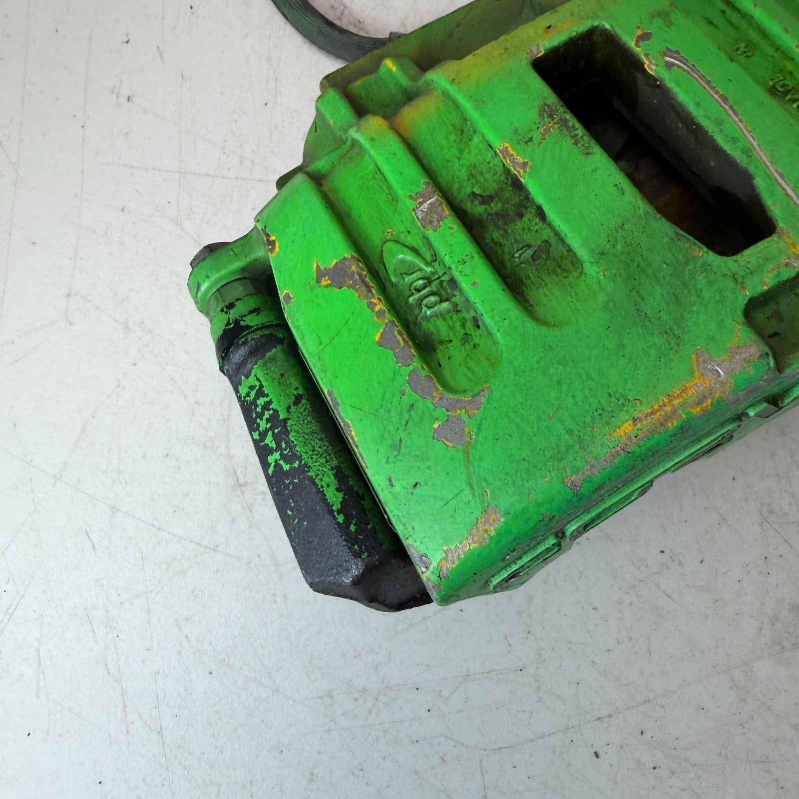 2005-2013 CHEVROLET CORVETTE C6 FRONT LEFT & RIGHT BRAKE CALIPER PAIR GREEN OEM