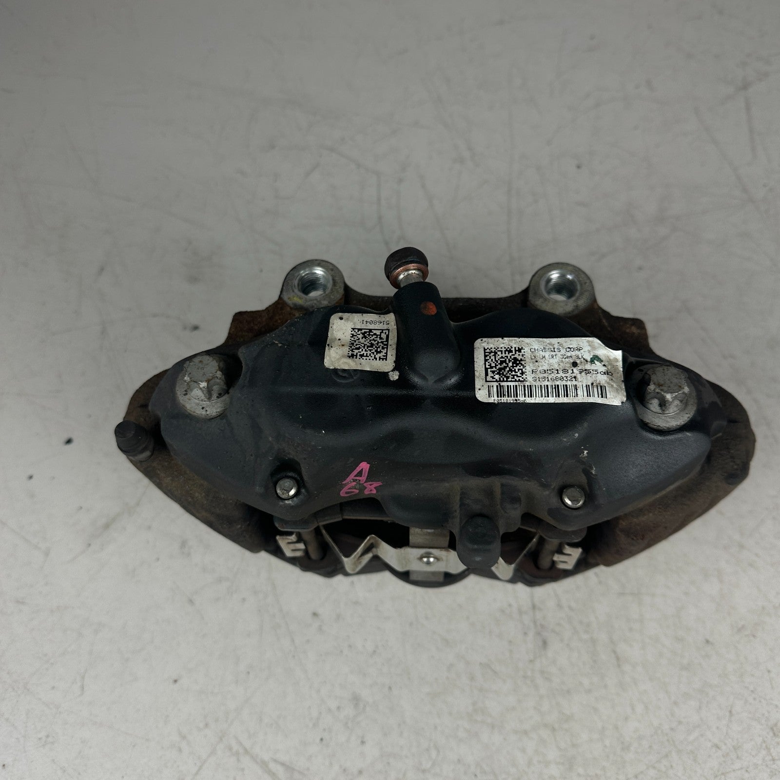 2015-23 DODGE CHALLENGER FRONT LEFT SIDE BREMBO BRAKE CALIPER BLACK 05181955 OEM