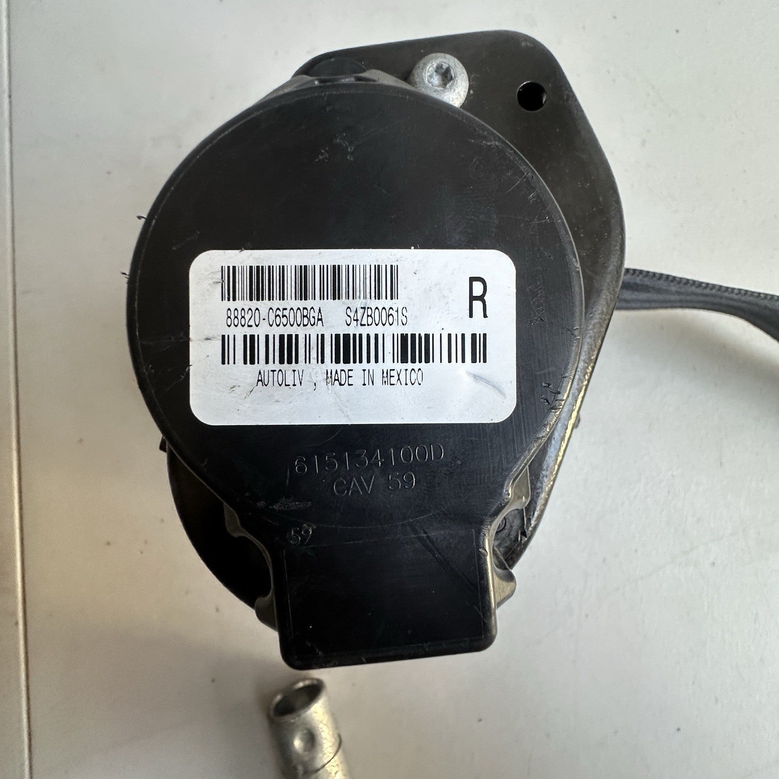 2016 2017 2018 2019 2020 Kia Sorento Front RIGHT Side Seat Belt / Buckle OEM BLK